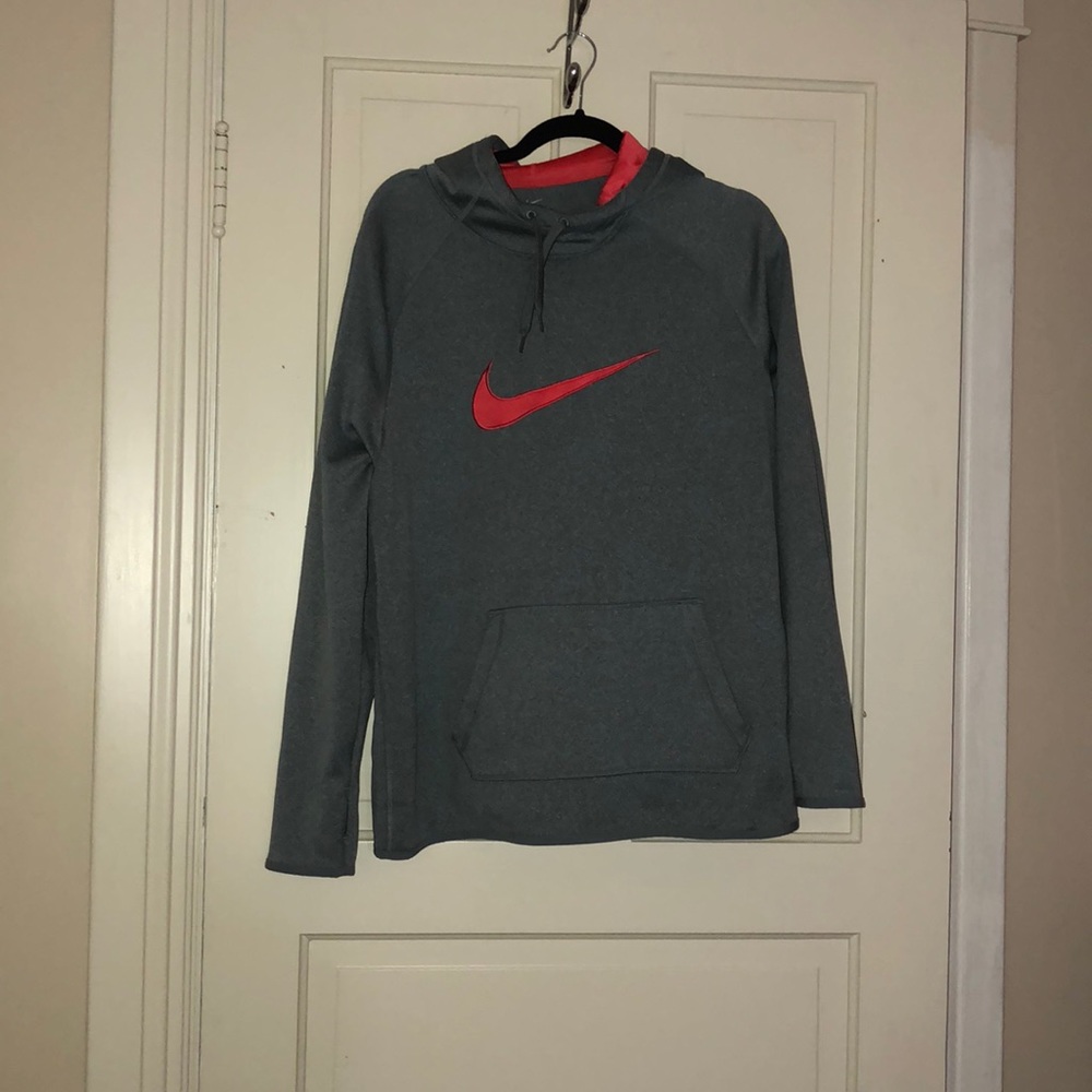 NWOT Nike sweatshirt